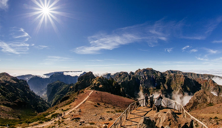 Discover Paradise on Madeira Island: 3, 5 and 7-day itineraries with Akirent