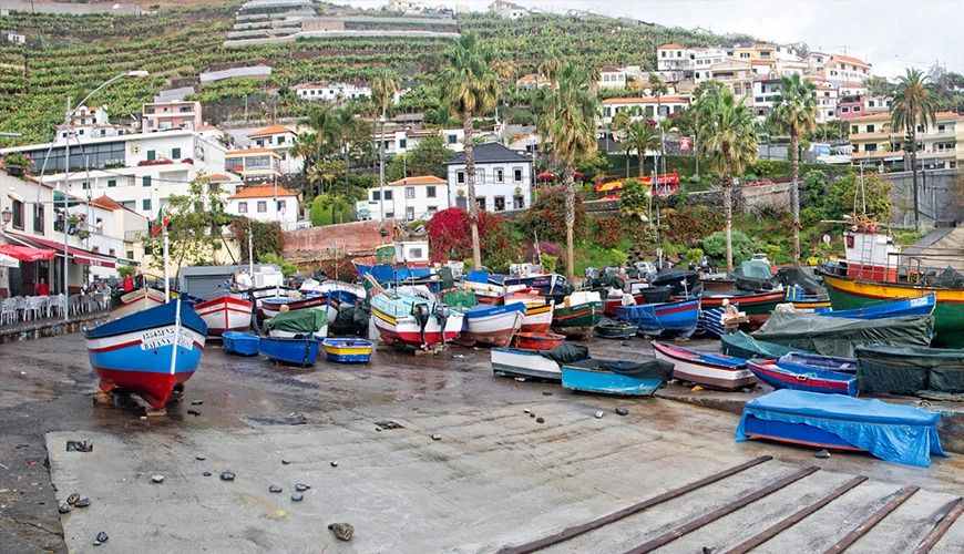 Descubra o Paraíso na Ilha da Madeira: Roteiros de 3, 5 e 7 dias com a Akirent