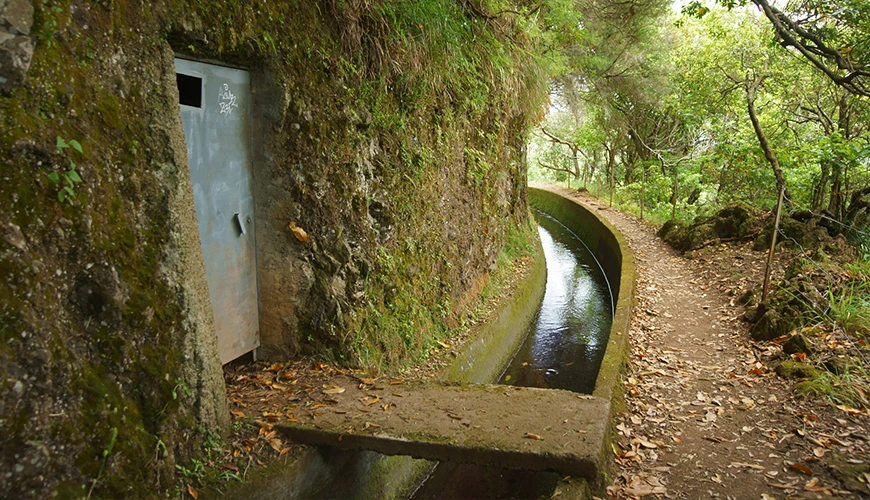 Discover Paradise on Madeira Island: 3, 5 and 7-day itineraries with Akirent