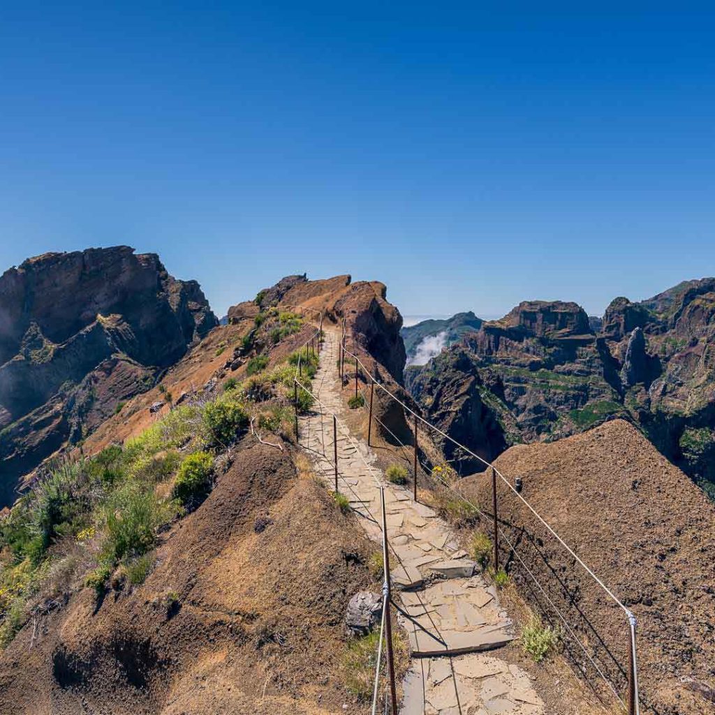 Akirent: Descubra a Ilha da Madeira com Conforto e Flexibilidade